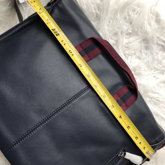 NWT Armani Exchange Messenger Bag - Picture 5 of 8